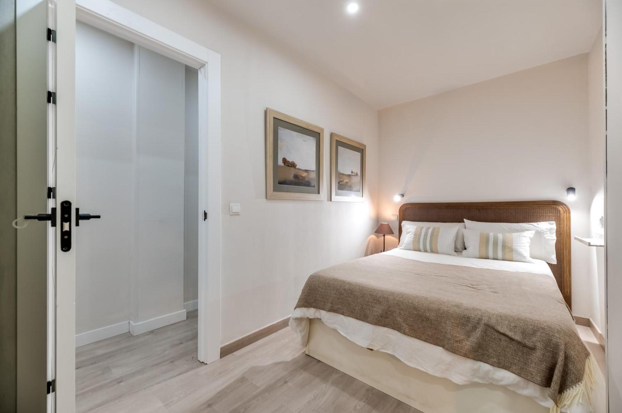 Victoria 16 Premium By Nagoa Homes Малага Экстерьер фото