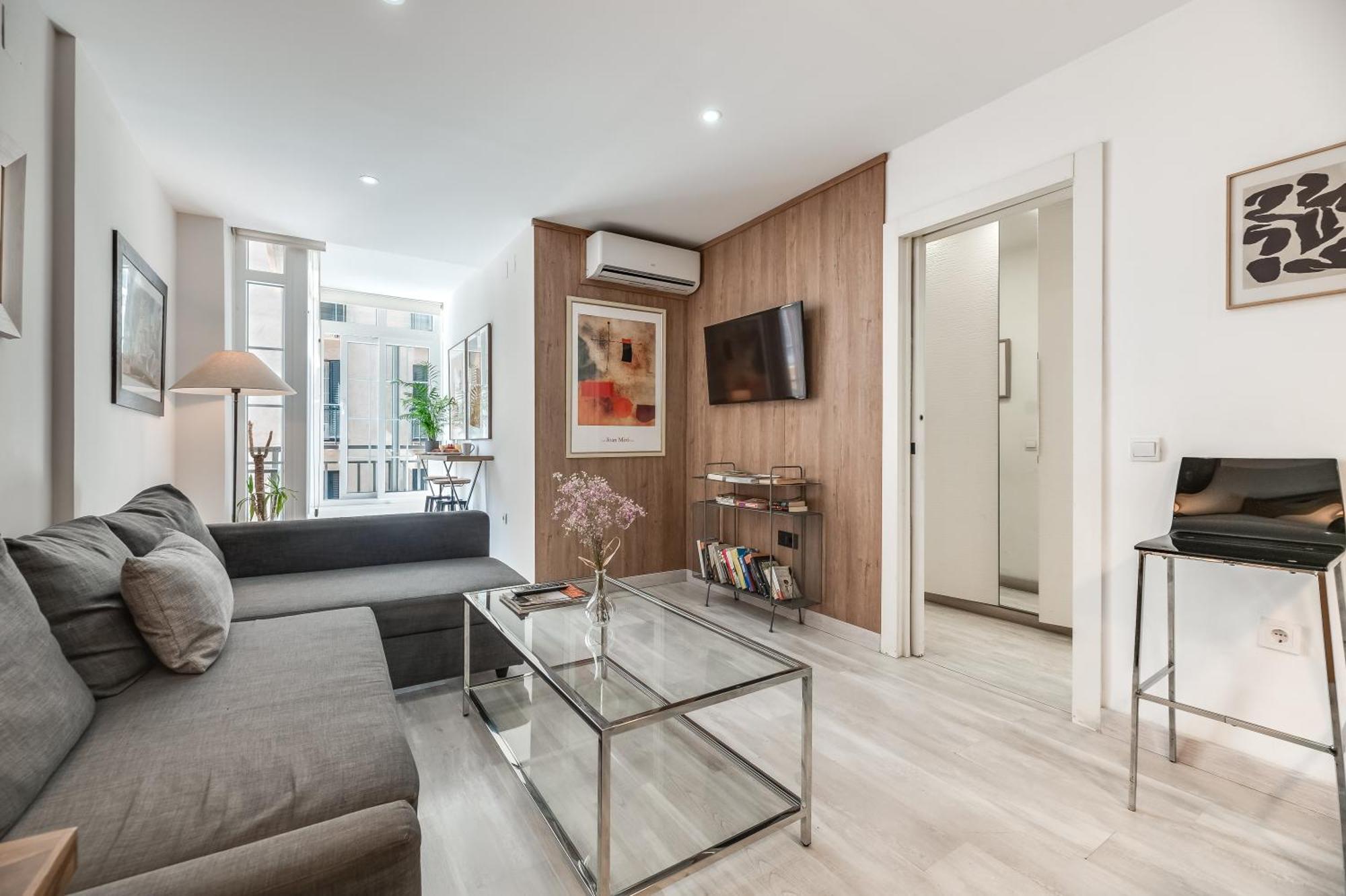 Victoria 16 Premium By Nagoa Homes Малага Экстерьер фото